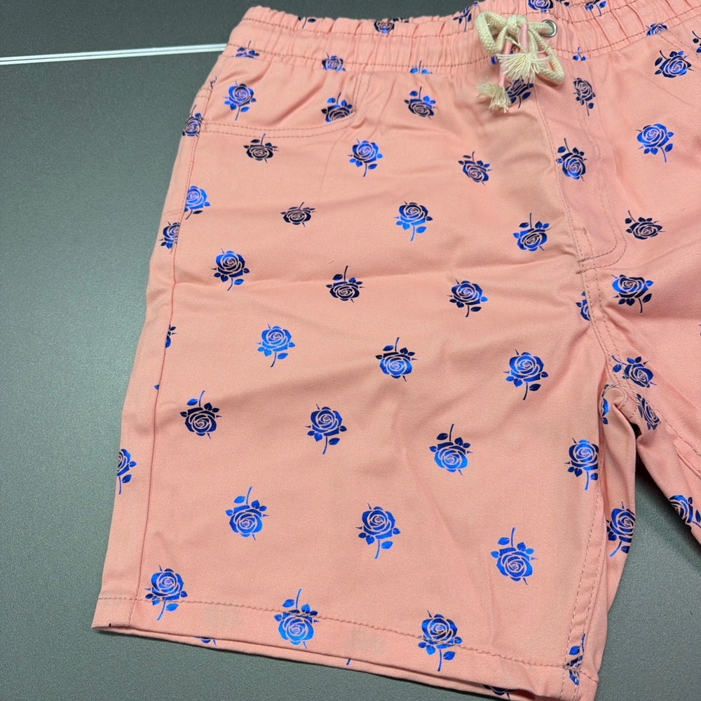 Drill Clothing Company Mens L Stretch Chino Shorts Pink W/ Rose Print NWT - Picture 3 of 6